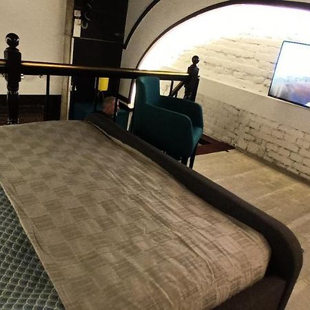 Old Cafe Spa Apartment Belgrado Buitenkant foto