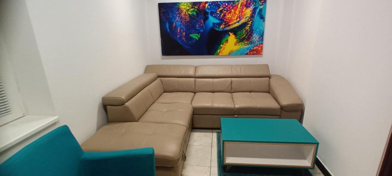 Old Cafe Spa Apartment Belgrado Buitenkant foto