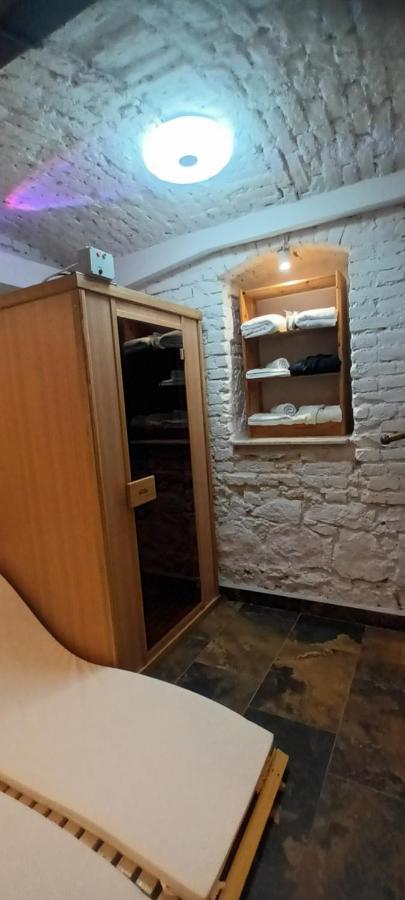 Old Cafe Spa Apartment Belgrado Buitenkant foto